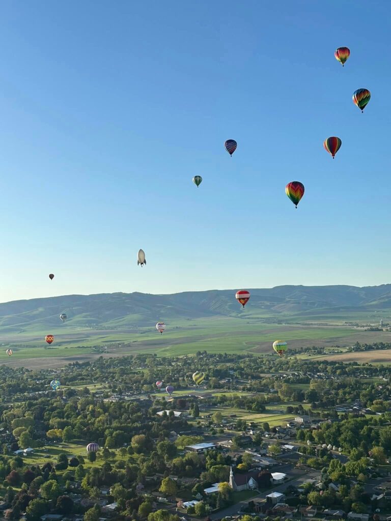 How long do hot air balloon rides last? How long do hot air balloon rides last